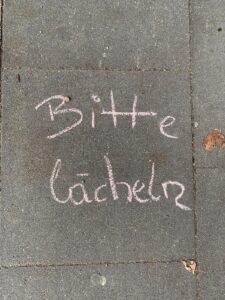 Gefunden auf dem Gehweg, Herbst 2025.